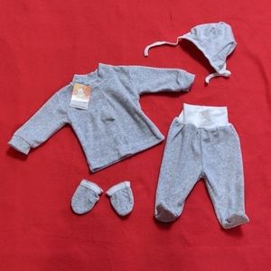 ADORABLE Baby Outfit